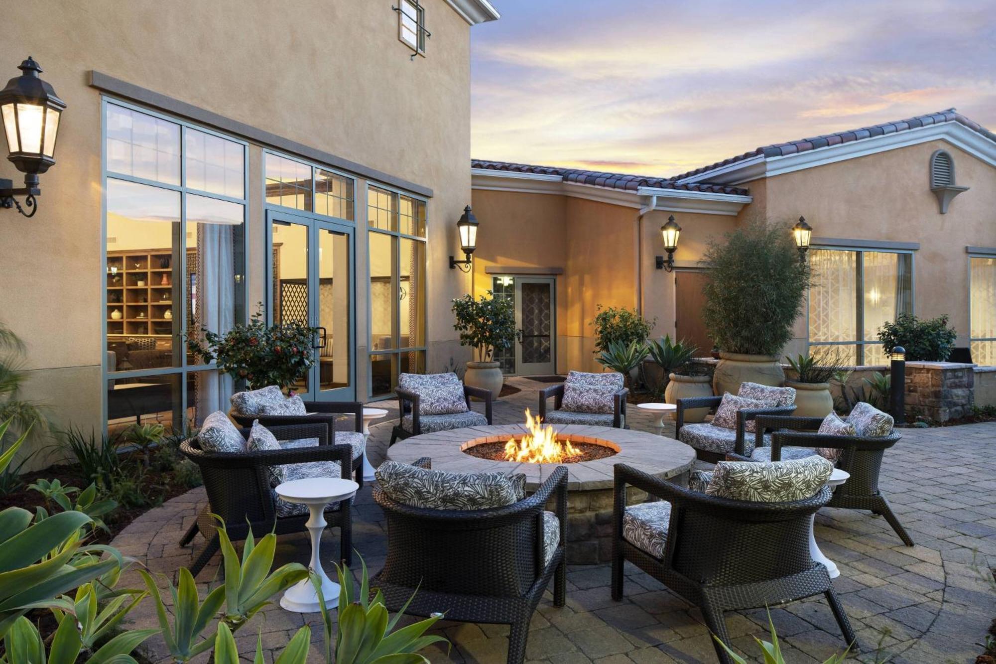 Готель Courtyard By Marriott Santa Barbara Goleta Екстер'єр фото