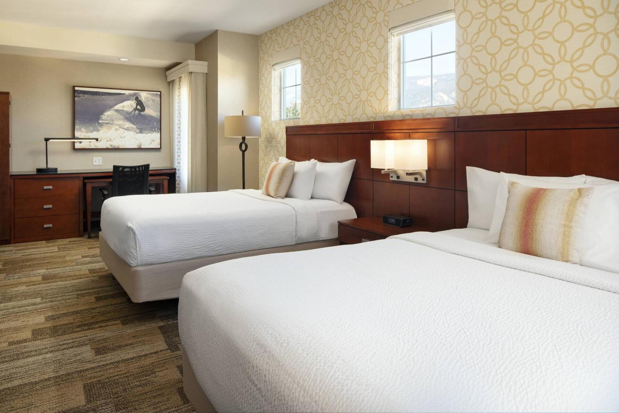 Готель Courtyard By Marriott Santa Barbara Goleta Екстер'єр фото