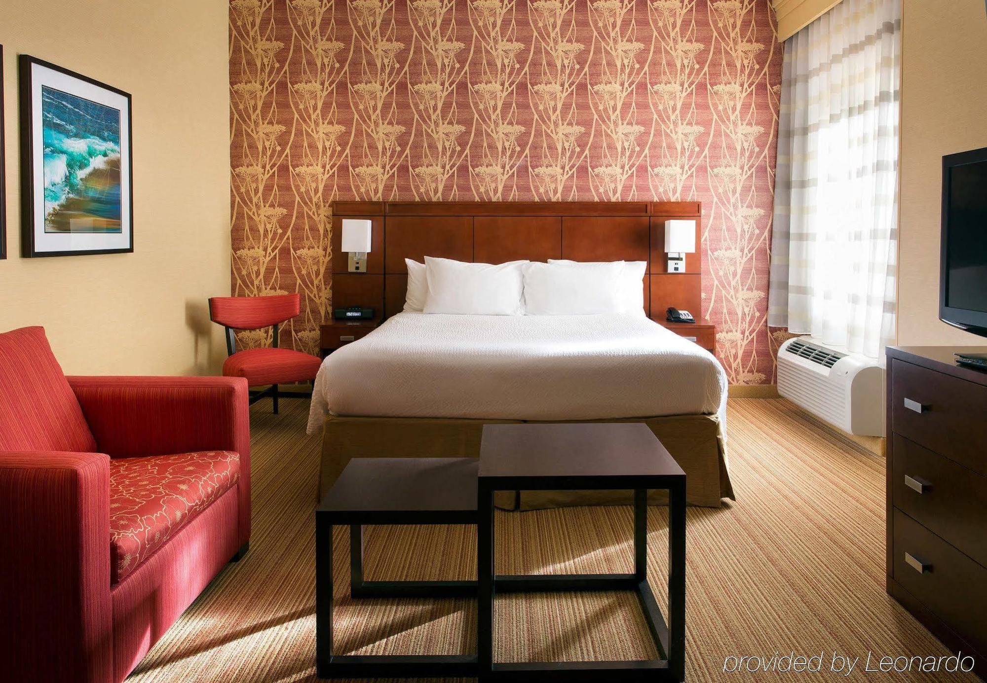 Готель Courtyard By Marriott Santa Barbara Goleta Екстер'єр фото